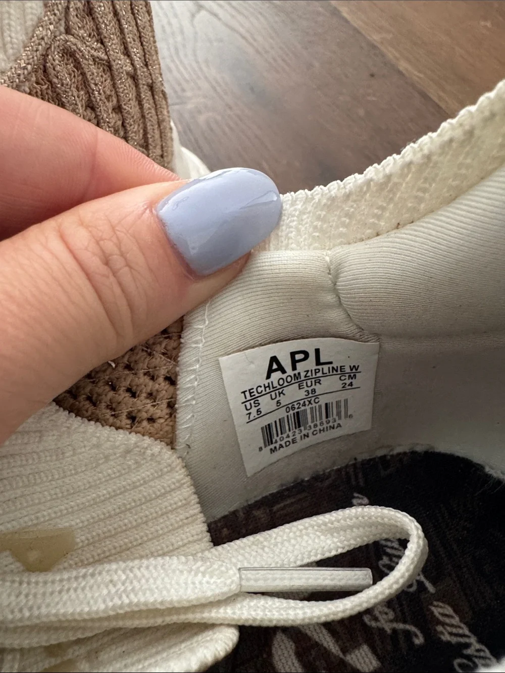 APL lightweight knit